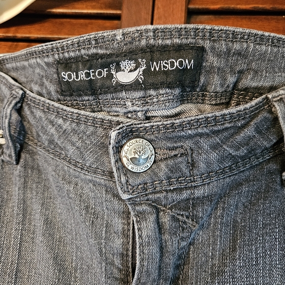 Source of Wisdom grey wash jeans - Picture 5 of 7